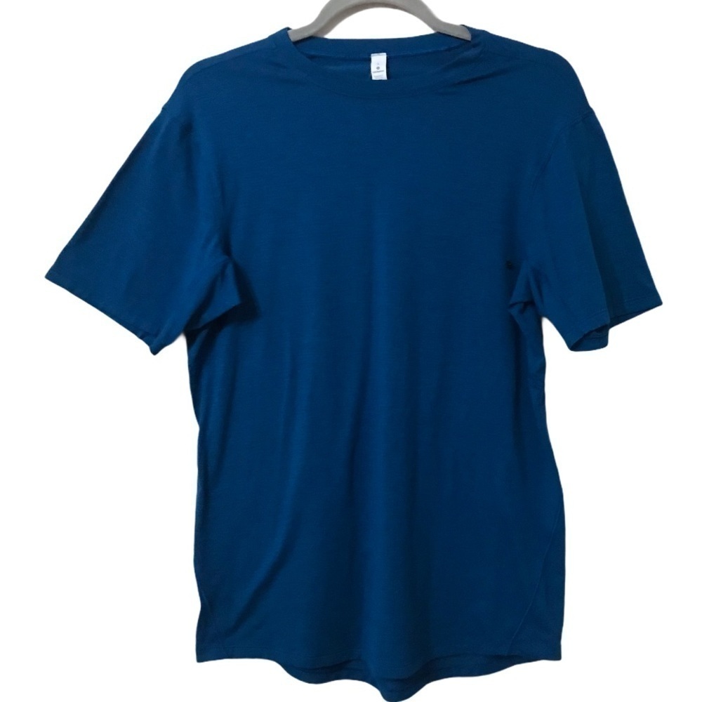 Lululemon Navy Blue Active Wear Short Sleeve Shirt